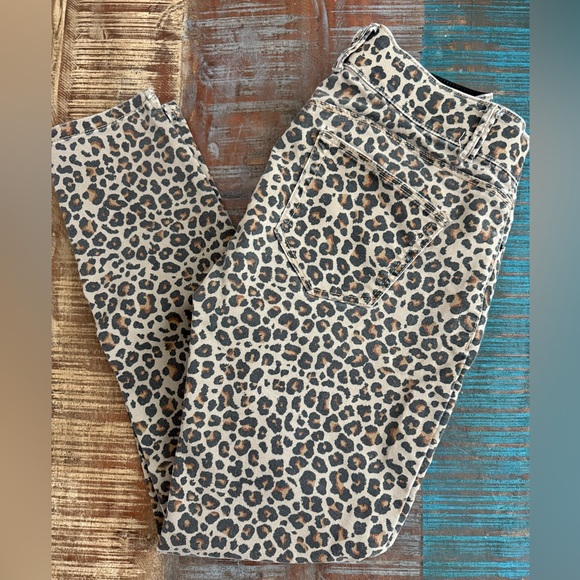 Knox Rose Leopard Jeans - Picture 3 of 6